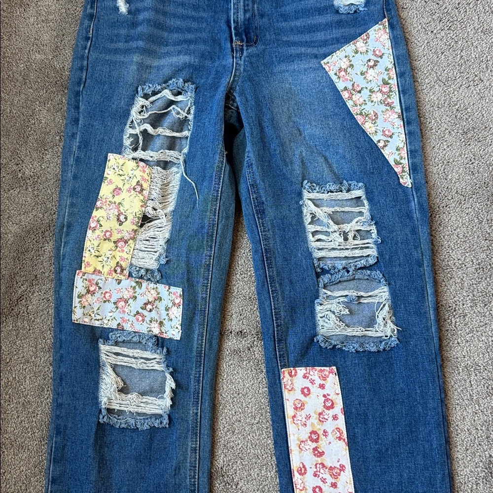 Almost Famous Distressed Patchwork Straight Leg J… - image 2